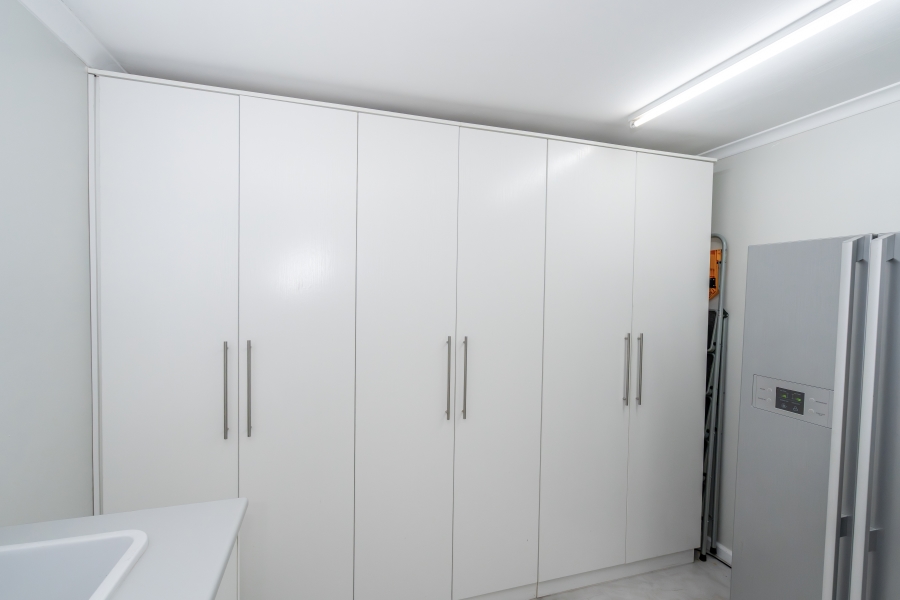 3 Bedroom Property for Sale in Laguna Hills Western Cape